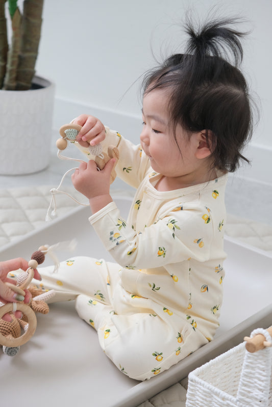 Magnetic Little Lemon Growsuit